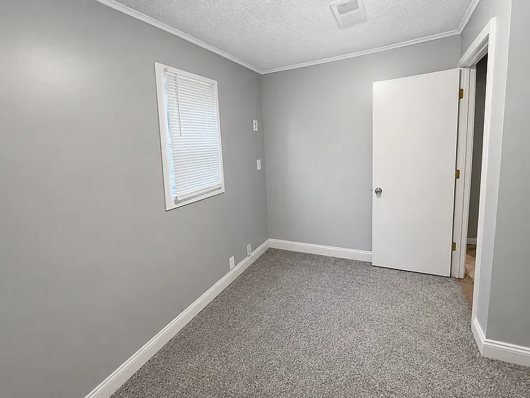 10802 Blue Ridge Blvd — Photo 11