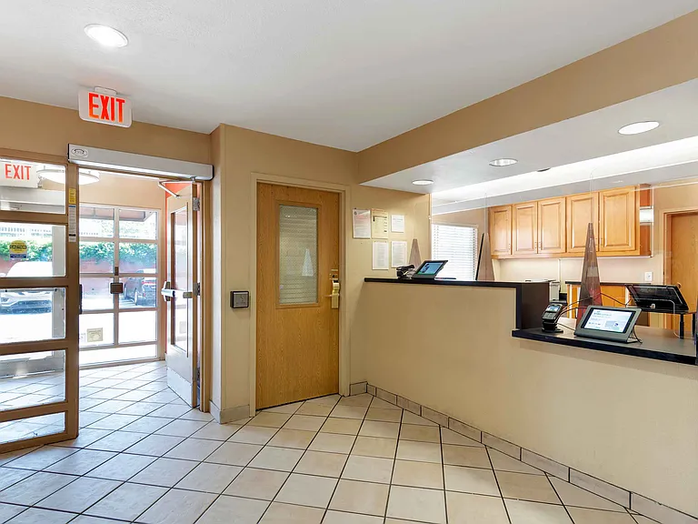 Lobby and Guest Check-in