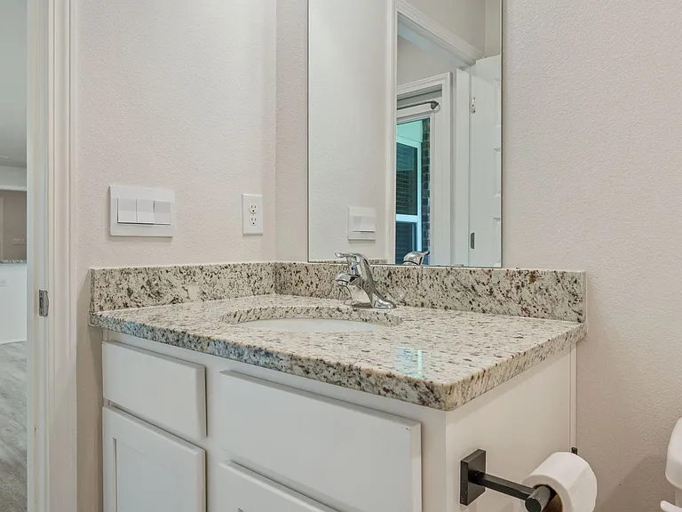 5092 Gaineswood Dr — Photo 30