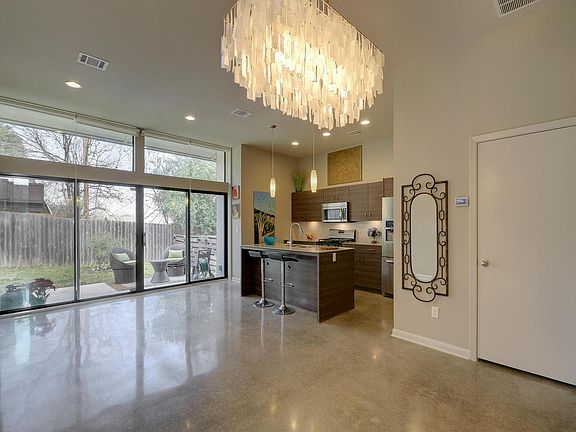 5th image of 408 Ashley Dawn Ln
