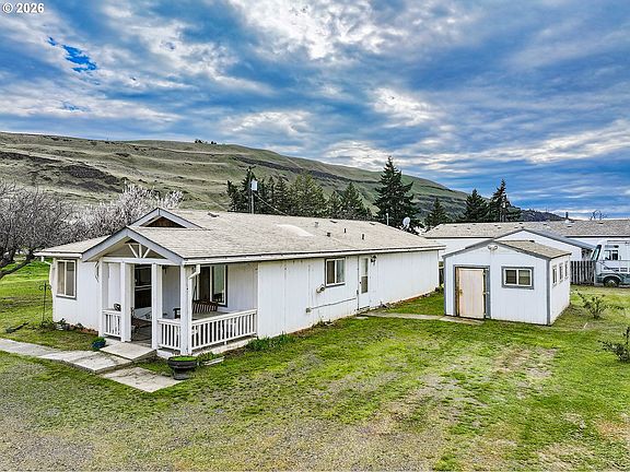 3rd image of 406 1st St