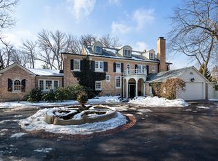 41 Indian Hill Rd, Winnetka, IL 60093