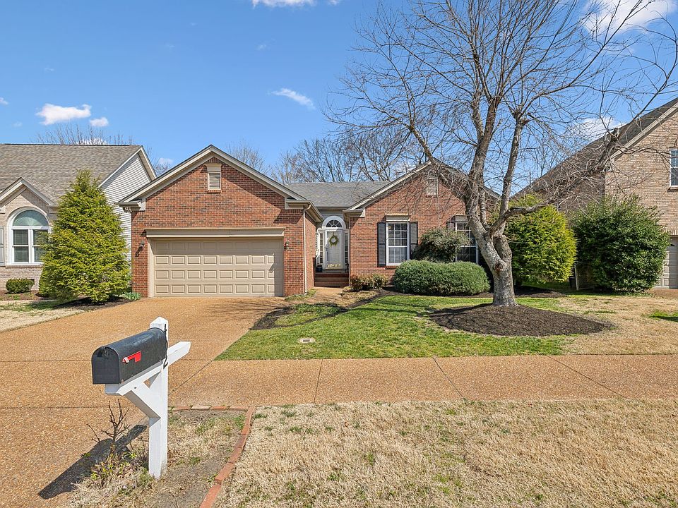 1st image of 402 Essex Park Cir