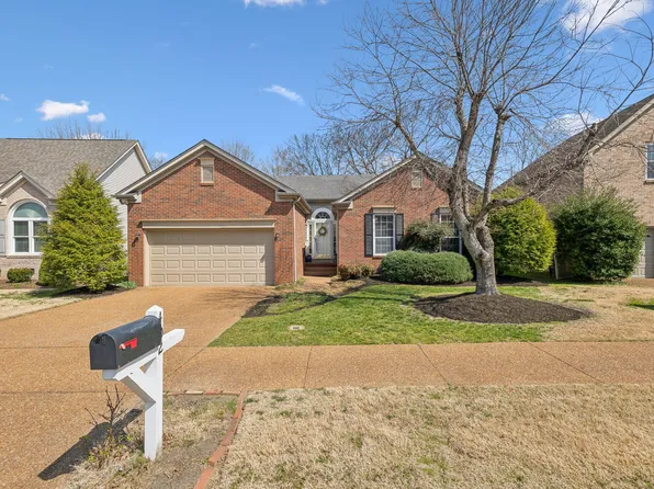 402 Essex Park Cir, Franklin, TN 37069