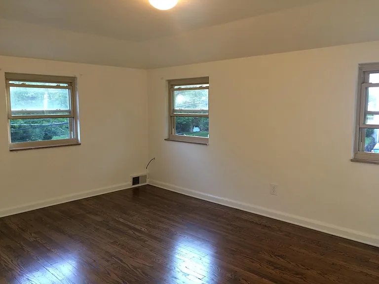 703 Vallevista Ave — Photo 11