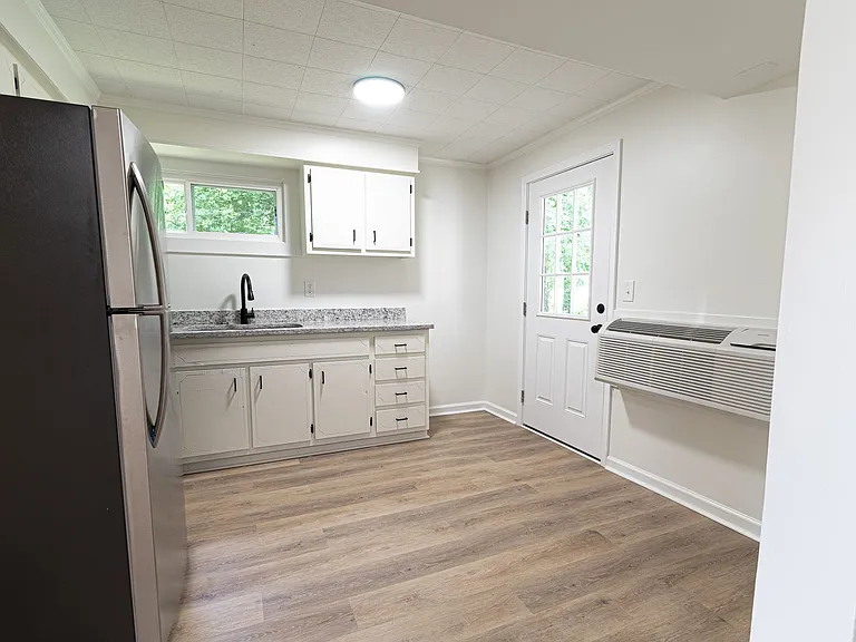 150 Pembroke Oak Grove Rd — Photo 5