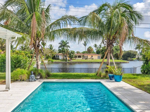 1421 Alpha Court N, West Palm Beach, FL 33406