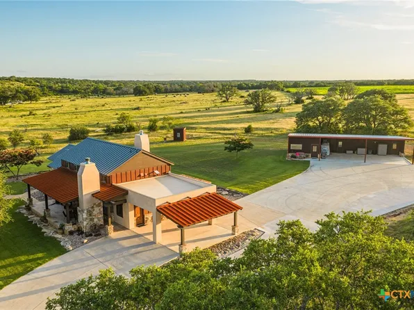 1509 County Road 326, Bertram, TX 78605