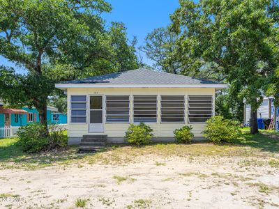 103 N Middleton Avenue, Oak Island, NC, 28465