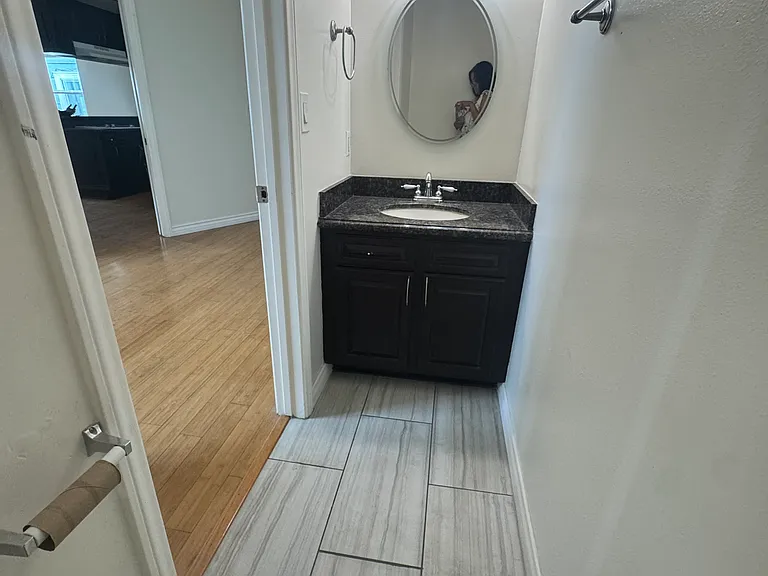 14726 Tupper St — Photo 14