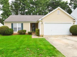 7914 Sir Barton Ct, Charlotte, NC 28215