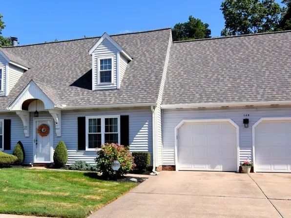 129 Nantucket Cir, Painesville, OH 44077