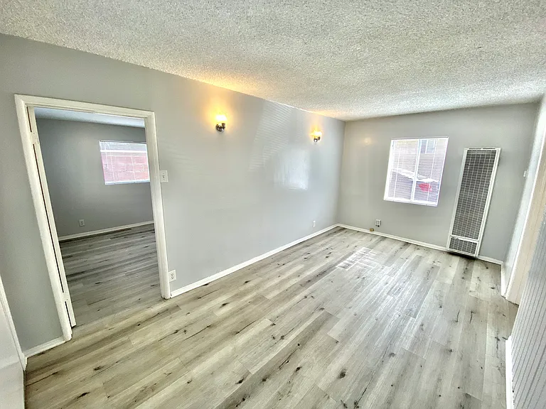 3832 W 118th Pl #A — Photo 5