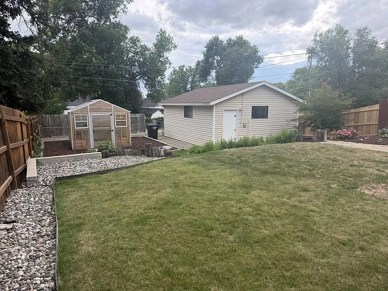1238 Princeton Ave — Photo 9