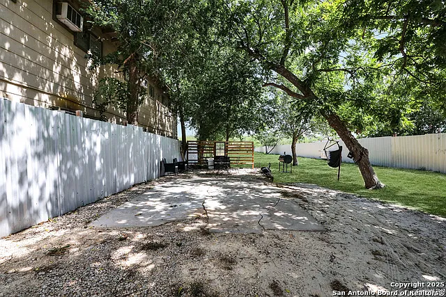 351 Ware Blvd — Photo 18