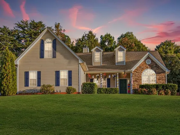 6420 Bearing Dr, Flowery Branch, GA 30542
