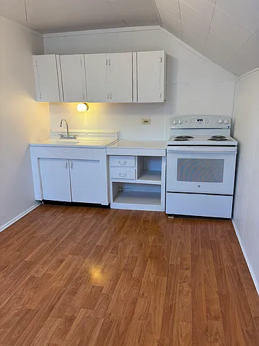 11 Maple St #B Photo 1