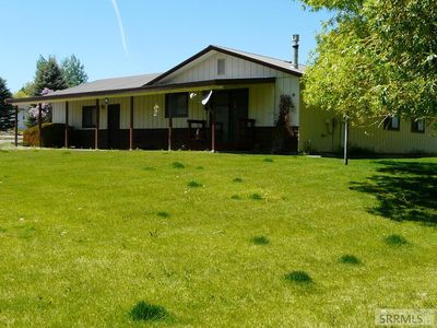 331 E Summit Cir, Challis, ID, 83226