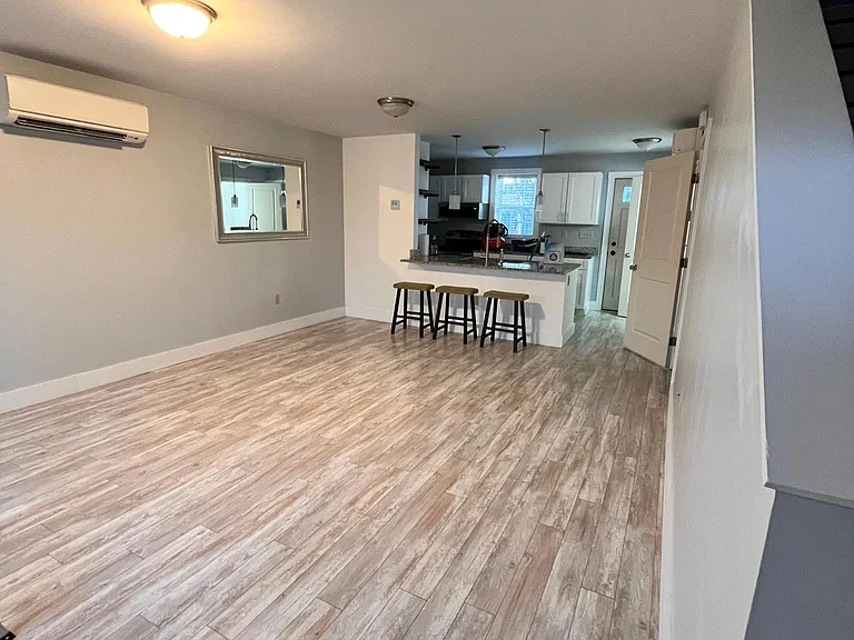 20 Bridgham St — Photo 2