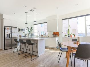 337 Ford Rd, Costa Mesa, CA 92627