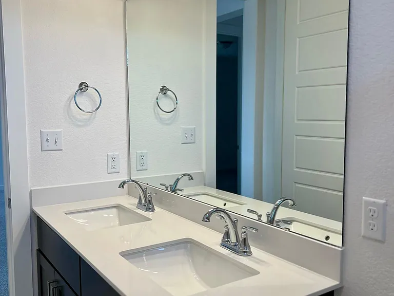 2128 Stampede Dr — Photo 21