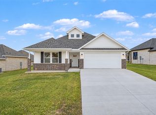 5109 Elk Valley Ave, Springdale, AR 72762