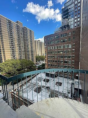 3rd image of 88 Fulton St #626X
