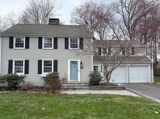 135 Hyde Rd, West Hartford, CT 06117