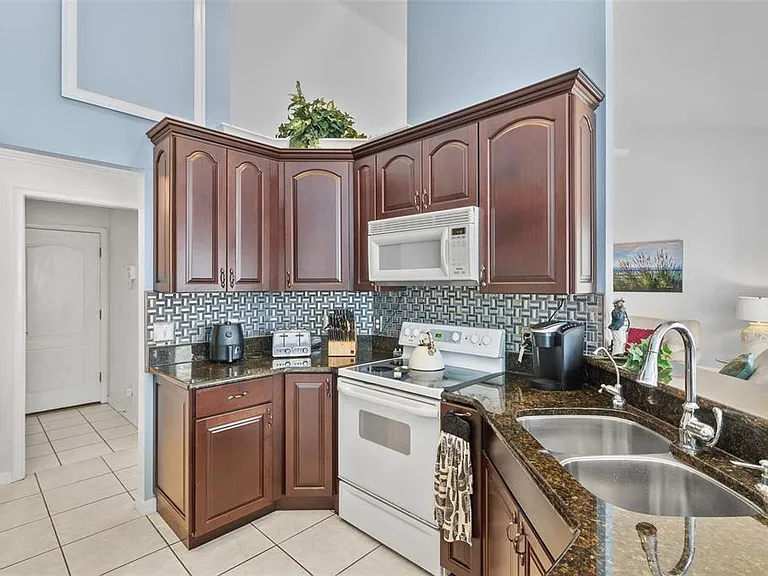 4812 Kenvil Dr — Photo 11