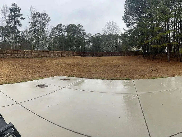325 London Ln — Photo 20