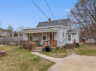 670 Rathbun St, Blackstone, MA 01504