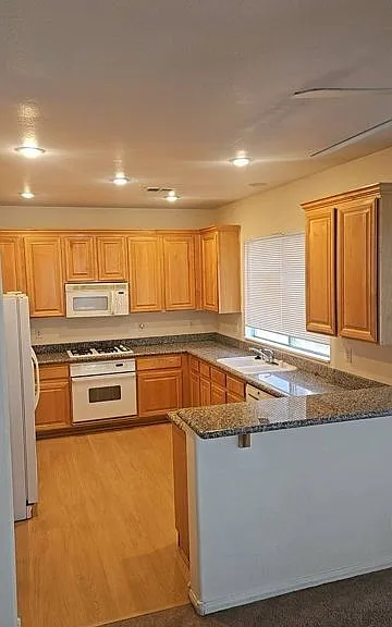 861 Cavaison Ave — Photo 9