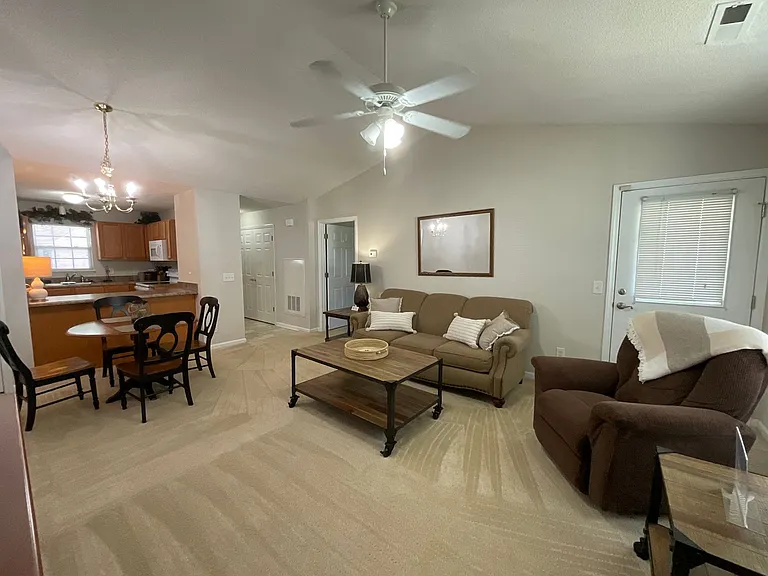 Meridian Park Apartments — Photo 225