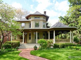 1038 Greenwood Ave, Wilmette, IL 60091