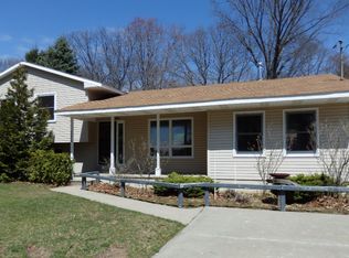 7076 Abrahamson Rd, Ludington, MI 49431