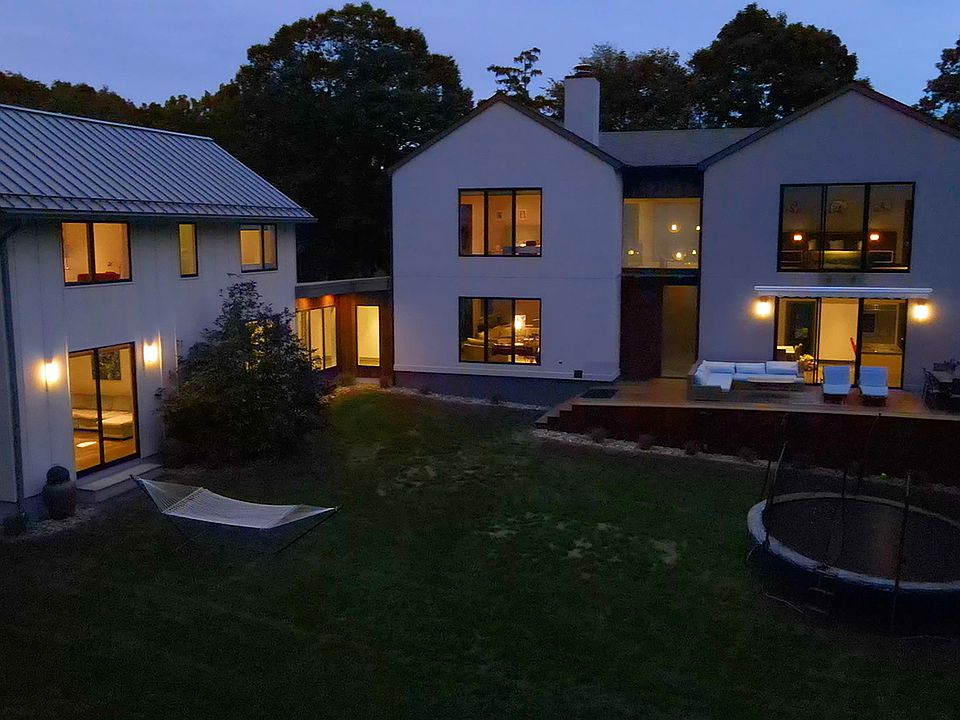 96 Valley Road