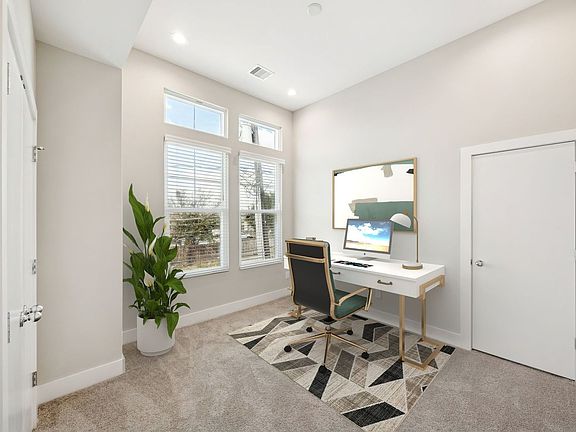 3rd image of 8664 Easthaven Blvd
