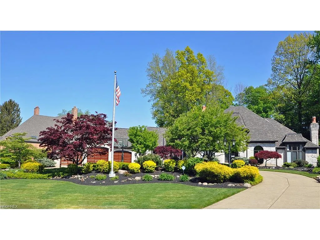 2445 Pebblebrook photo 1