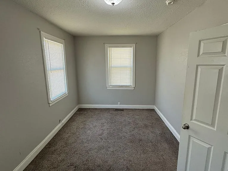 1128 N Jefferson Ave #A — Photo 15