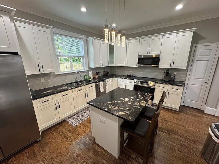 1150 W Washington St — Photo 18