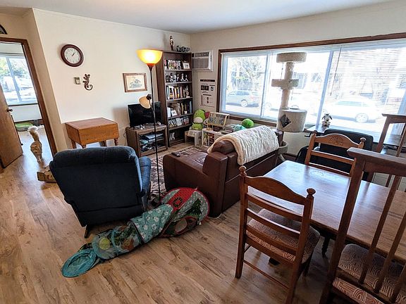 2nd image of 727 13th Ave SE APT 4