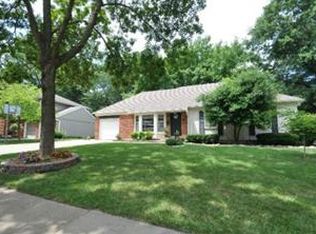 9726 Slater St, Overland Park, KS 66212