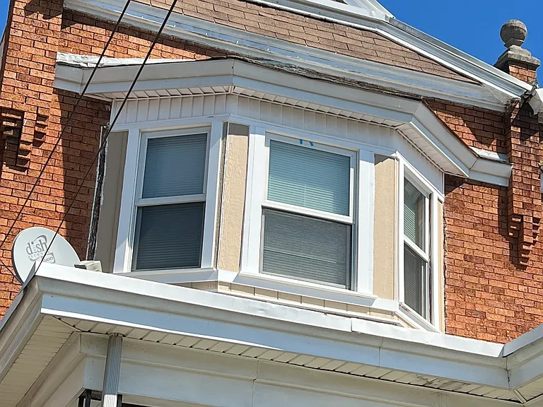 2219 Madison St #B — Photo 5