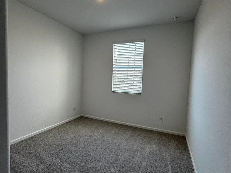 9819 W Flower St — Photo 14