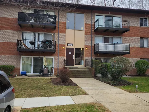 4112 Mangalore Dr APT 402, Annandale, VA 22003