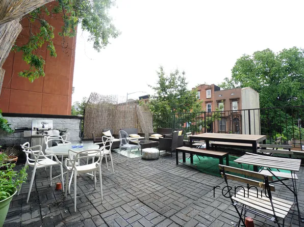 453 Franklin Avenue image 1 of 22