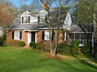 1015 Wendover Cir, Winston Salem, NC 27104