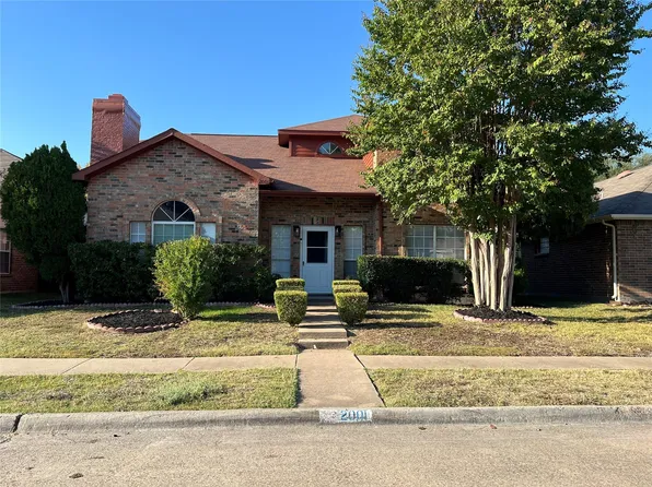 2001 Village Creek Dr, Garland, TX 75040