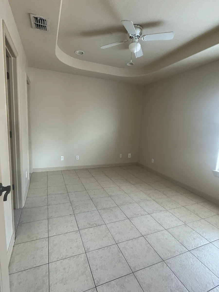 Building Photo - 3603 Sheraton Ave #1-4