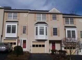 223 Fieldbrook Dr, Canonsburg, PA 15317